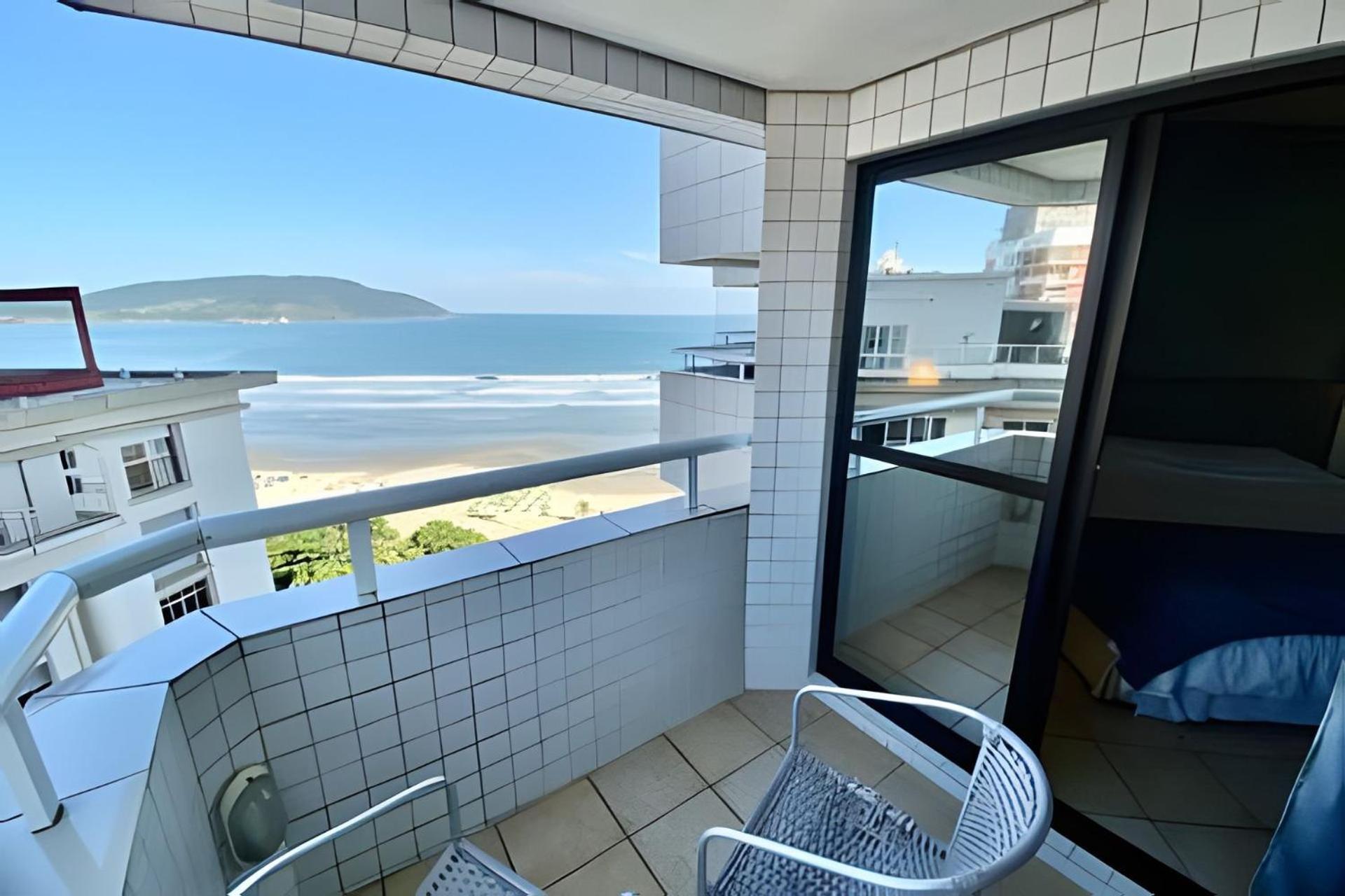 Apartamento Lindo Frente A Praia! *